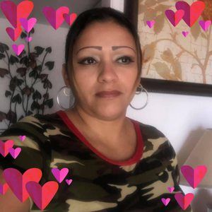 Meet your Posher, Roxana